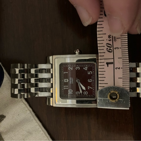 Victorinox Swiss Army Watch - Picture 6 of 6